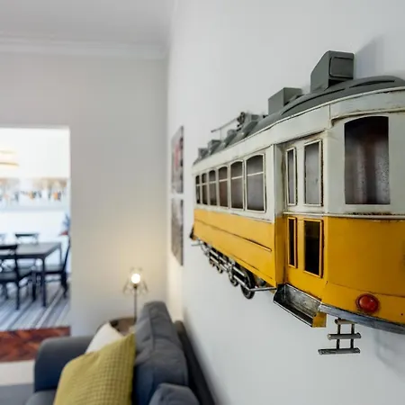 Apartment Casa Do Largo Electrico - Cozy And Lovely In The Center Lisbon